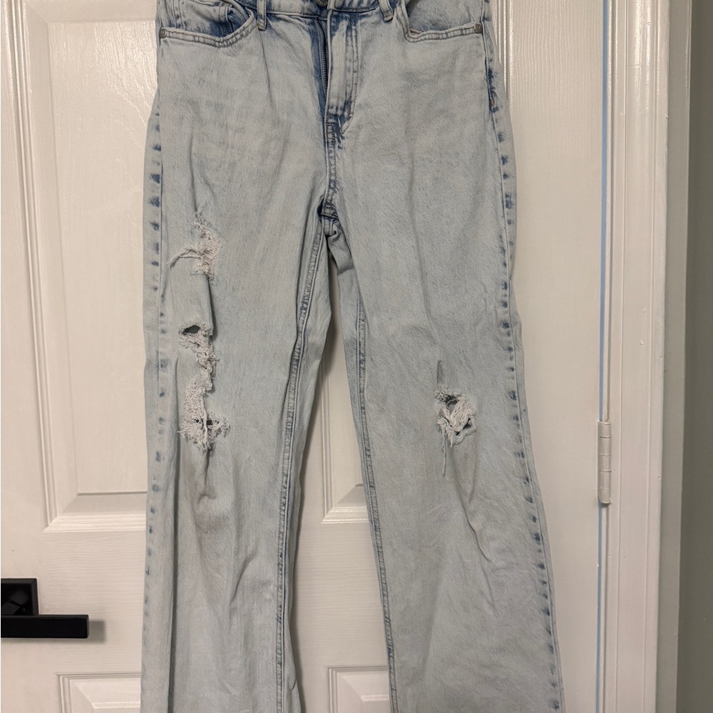 Art Class Light Wash Distressed Jeans